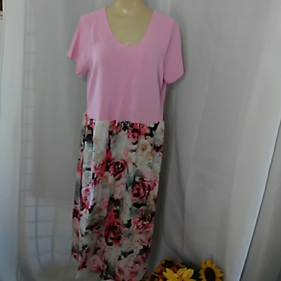 FREE WITH $18 PURCHASE Annabelle's Creation  dress - Picture 1 of 4